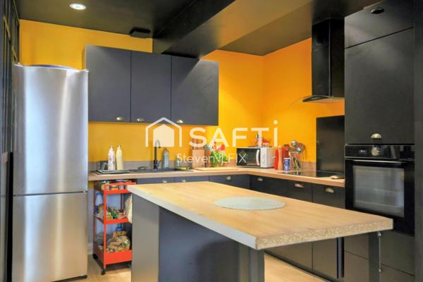 Appartement de 85 m², 3 chambres, grande pièce de vie