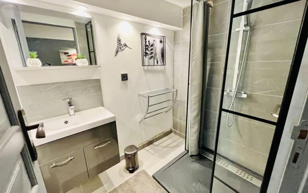 Maison à vendre    6 pièces •  Saint-Georges-de-Didonne