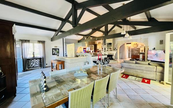 Maison à vendre    6 pièces •  Saint-Georges-de-Didonne