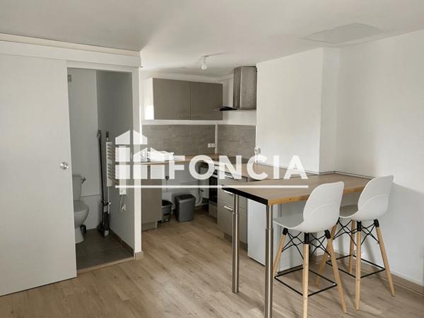 Location Studio meublé 22.13 m² - 57 - 59 RUE LIONEL ROYER Le Mans 72000
