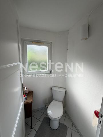 Maison 5 pièces, 114 m2 Maromme - proche commerces et commodités - très lumineuse - terrasse sans vis-à-vis - A saisir - Proche TEOR - Idéal famille - rare à la vente - A visiter rapidement - maison mitoyenne - Rangements - chambre au rdc