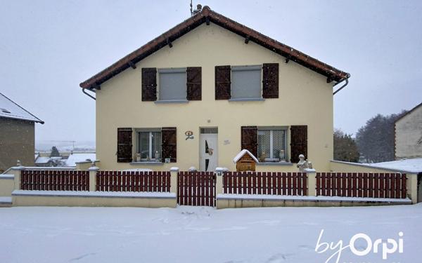 Maison à vendre    7 pièces • 250 m2 Saint-Éloy-les-Mines