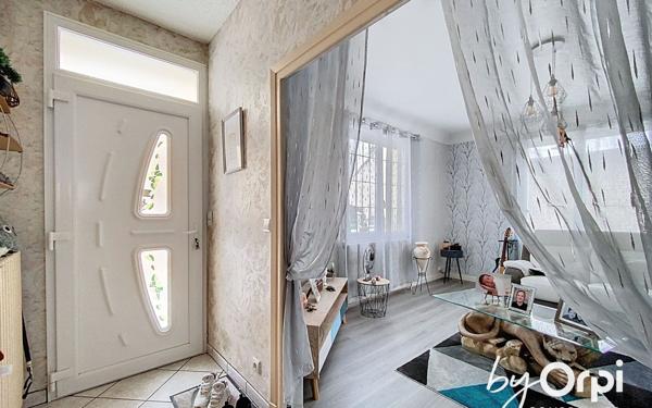 Maison à vendre    7 pièces • 250 m2 Saint-Éloy-les-Mines