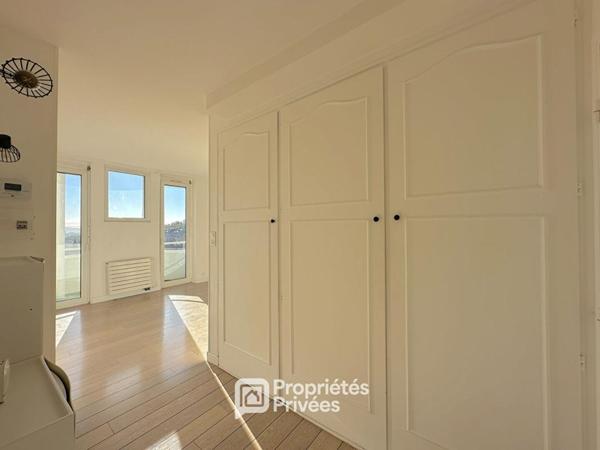 Appartement 2 pièces 44 m2 avec balcon, jardin
