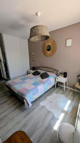 Villa T4 avec piscine et gîte T2 quartier résidentiel