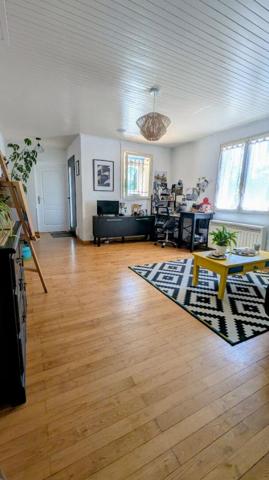 Villa T4 avec piscine et gîte T2 quartier résidentiel