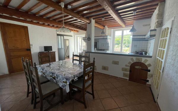 Maison à vendre    9 pièces •  Les Granges-Gontardes