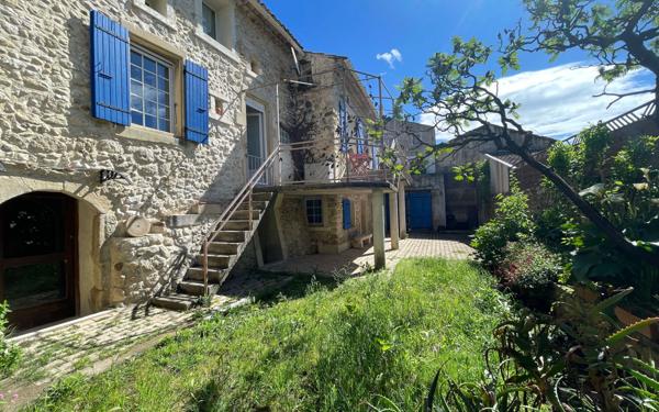 Maison à vendre    9 pièces •  Les Granges-Gontardes