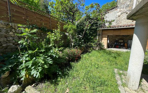 Maison à vendre    9 pièces •  Les Granges-Gontardes