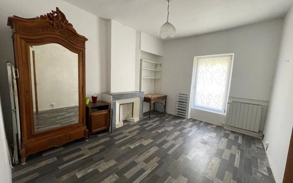 Maison à vendre    9 pièces •  Les Granges-Gontardes