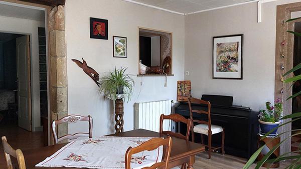 Maison Corre 7 pièce(s) 181 m2, dépendances, jardin