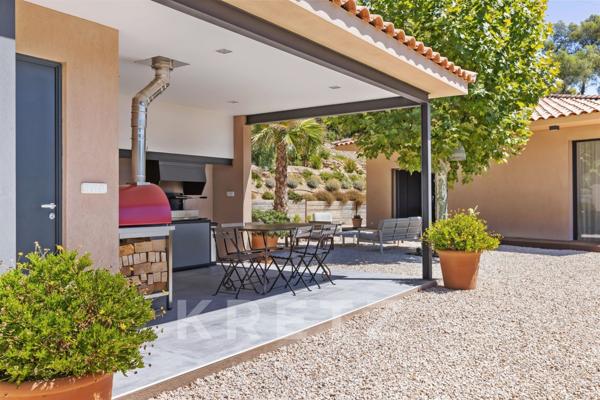 Villa vue mer proche Bandol