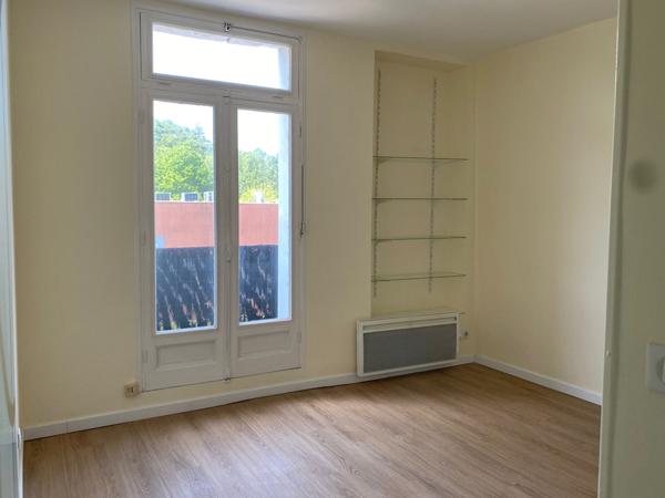 BEDARIEUX - Appartement 2 pièce(s) - 36.10 m² - 520 € CC