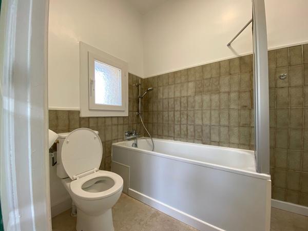 BEDARIEUX - Appartement 2 pièce(s) - 36.10 m² - 520 € CC