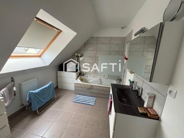 Maison familiale récente à vendre – Lussault-sur-Loire