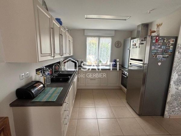 Maison familiale récente à vendre – Lussault-sur-Loire