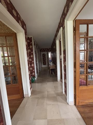 CHATILLON SUR SEINE : Maison de 1930 de plain pied avec 2700m² de terrain , atelier, bûcher et dépendance Châtillon-sur-Seine (21400)