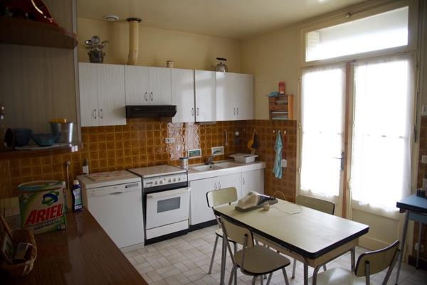 CHATILLON SUR SEINE : Maison de 1930 de plain pied avec 2700m² de terrain , atelier, bûcher et dépendance Châtillon-sur-Seine (21400)