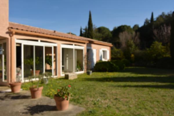 SUPERBE PROPRIÉTÉ de deux villas individuelles sur 2882 m² terrain