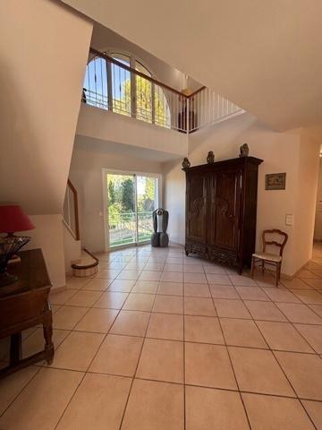 SUPERBE PROPRIÉTÉ de deux villas individuelles sur 2882 m² terrain