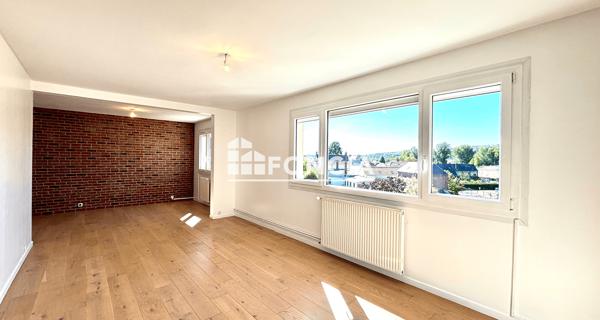 Location Appartement 5 pièces 89 m² - Petit-couronne 76650