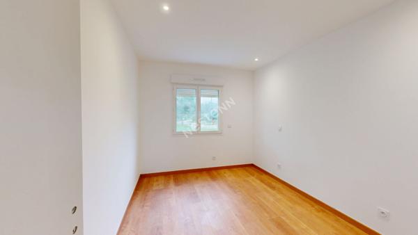 Opportunité Rare ! Entre Saint Germain du bois et Bletterans, Maison Neuve 90 m² + Dépendance de 60 m² sur 1000 m² de Terrain