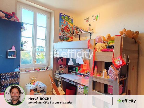 Maison
         4 pièces
        - 64 m² Bien prestige 670 000 € *