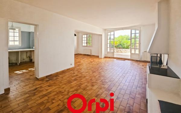 Appartement à vendre    3 pièces • 84 m2 Saint-Cyr-sur-Mer