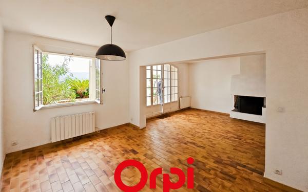 Appartement à vendre    3 pièces • 84 m2 Saint-Cyr-sur-Mer