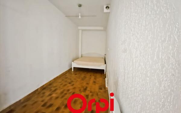 Appartement à vendre    3 pièces • 84 m2 Saint-Cyr-sur-Mer