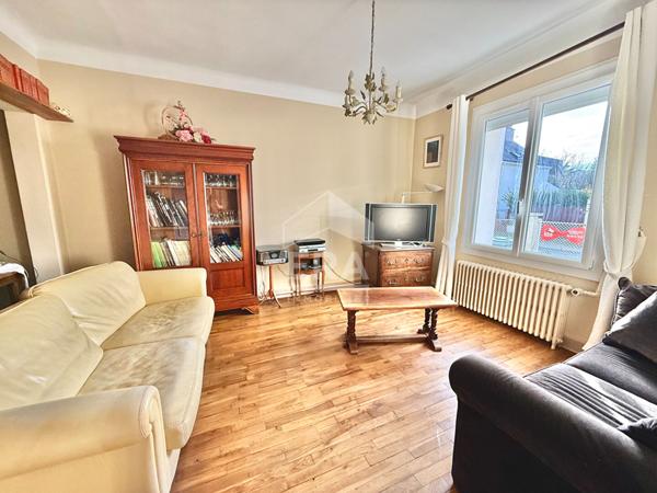 Maison à Fleury Les Aubrais, de 6 pièces, surface 165 m2 au sol