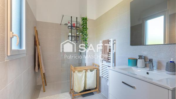 Appartement F3 au calme + piscine proche centre ville