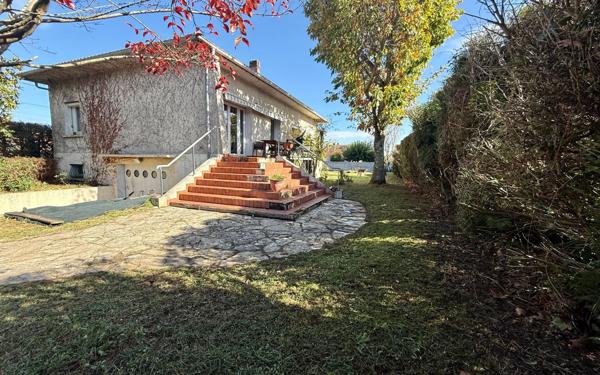 Maison à vendre    4 pièces •  Vic-en-Bigorre