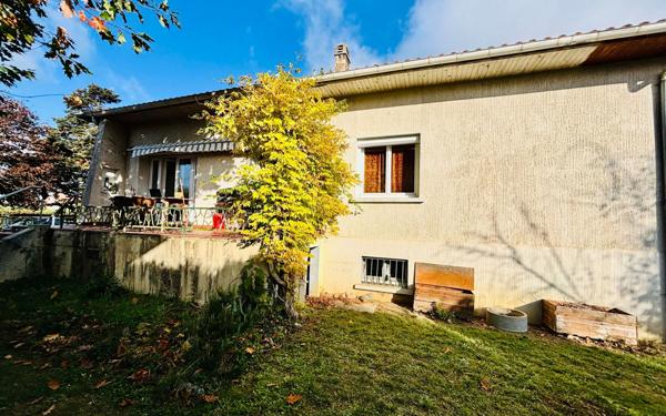 Maison à vendre    4 pièces •  Vic-en-Bigorre