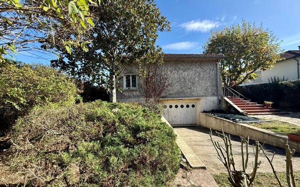 Maison à vendre    4 pièces •  Vic-en-Bigorre