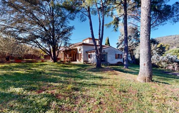 Vente Maison T7 avec piscine et terrain paysagé rénové(e) Ganges   