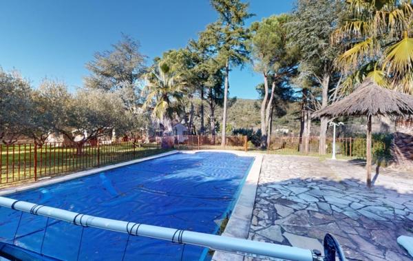 Vente Maison T7 avec piscine et terrain paysagé rénové(e) Ganges   
