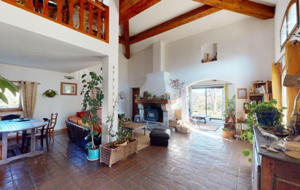 Vente Maison T7 avec piscine et terrain paysagé rénové(e) Ganges   