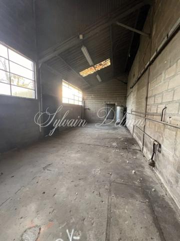 Local/bureau à vendre NAZELLES NEGRON (37)