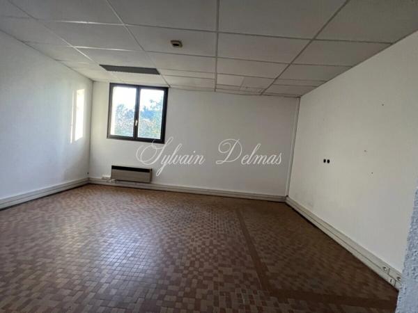 Local/bureau à vendre NAZELLES NEGRON (37)