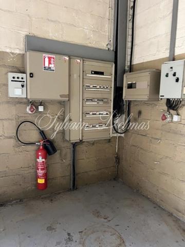 Local/bureau à vendre NAZELLES NEGRON (37)