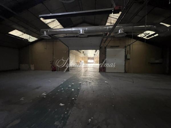 Local/bureau à vendre NAZELLES NEGRON (37)