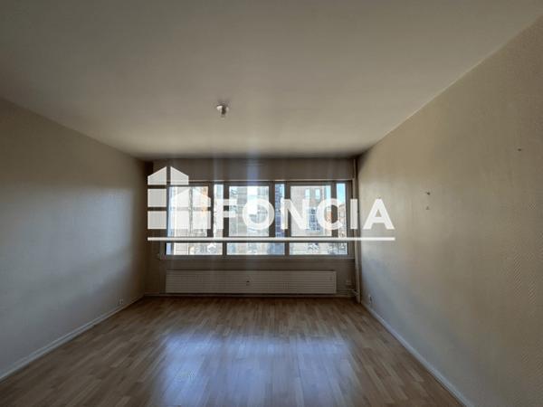 Location Studio 26.7 m² - 61 A 71 AVENUE JF KENNEDY Lille 59000