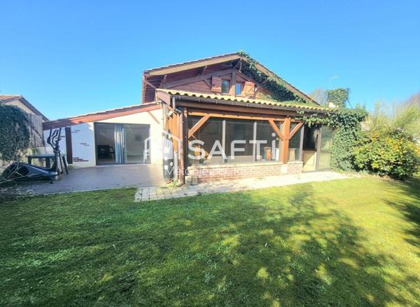 Maison familiale de 143 m² sur deux niveaux à Marcheprime