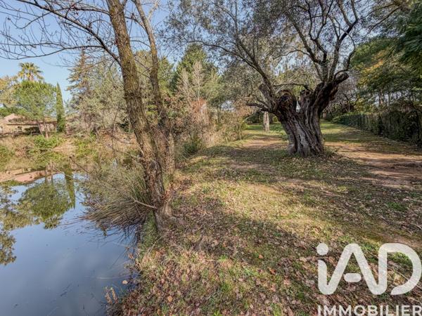 Maison à vendre 8 pièces 233 m² Roquebrune-sur-Argens