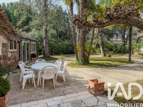 Maison à vendre 8 pièces 233 m² Roquebrune-sur-Argens
