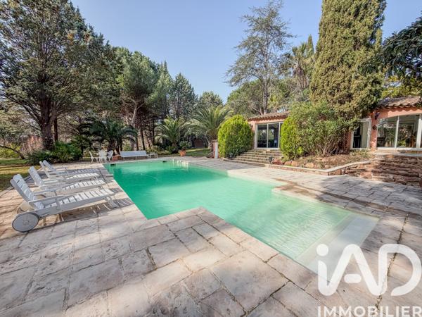 Maison à vendre 8 pièces 233 m² Roquebrune-sur-Argens