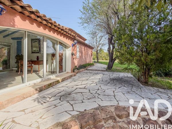 Maison à vendre 8 pièces 233 m² Roquebrune-sur-Argens
