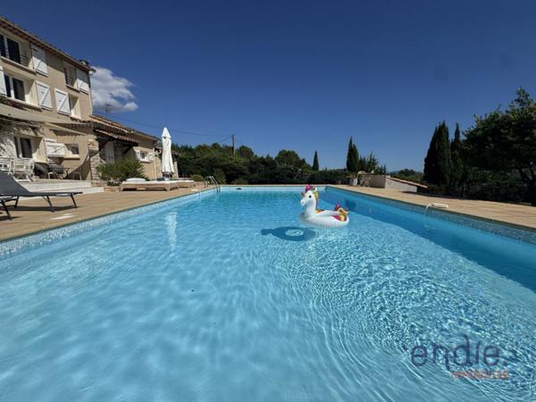 LORGUES proche centre villa rénovée sur 4651 m² et piscine