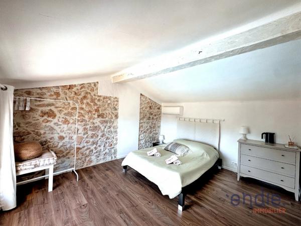 LORGUES proche centre villa rénovée sur 4651 m² et piscine